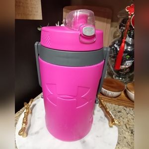 Under armour 64oz